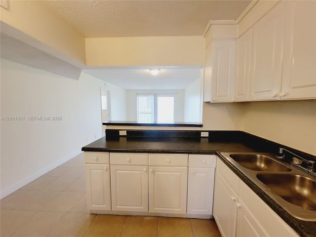 8040 N Colony Circle N 108, Tamarac, FL 33321