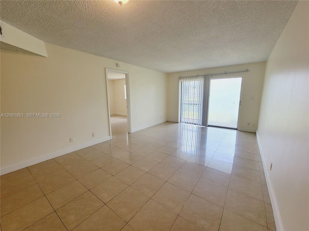 8040 N Colony Circle N 108, Tamarac, FL 33321