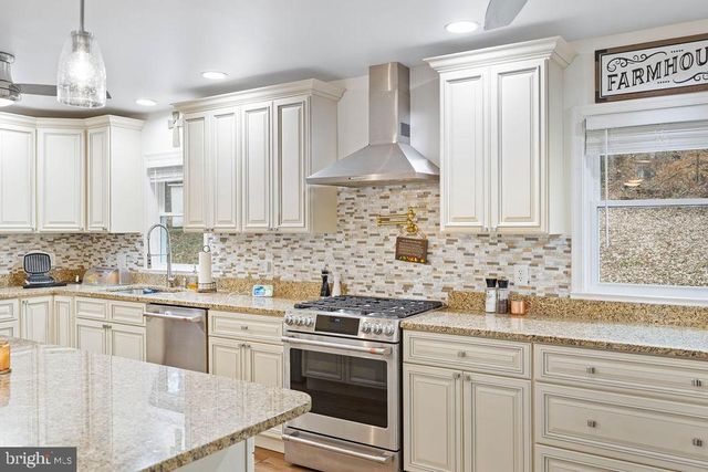 997 MOUNT ZION MARLBORO RD, Lothian, MD 20711