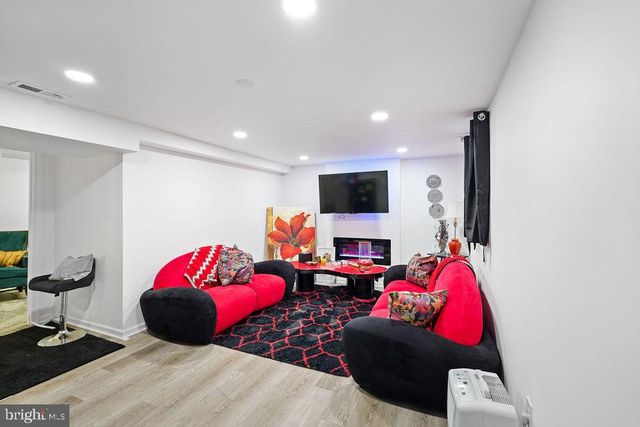 997 MOUNT ZION MARLBORO RD, Lothian, MD 20711