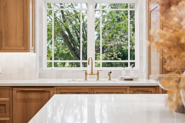 8315 Horseshoe Bar Rd, Loomis, CA 95650