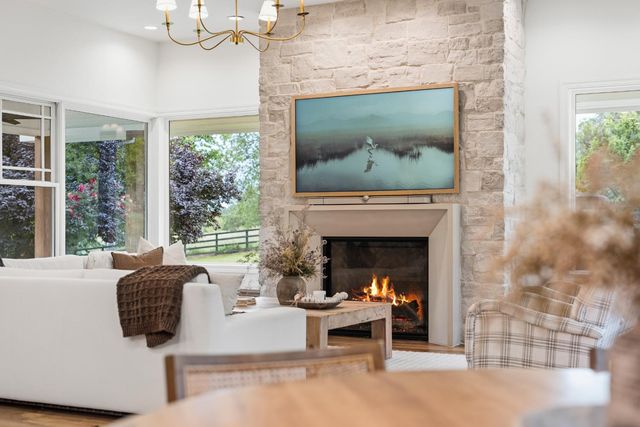 8315 Horseshoe Bar Rd, Loomis, CA 95650