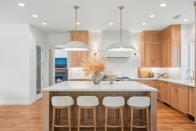 8315 Horseshoe Bar Rd, Loomis, CA 95650