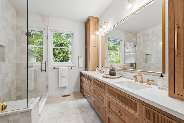 8315 Horseshoe Bar Rd, Loomis, CA 95650