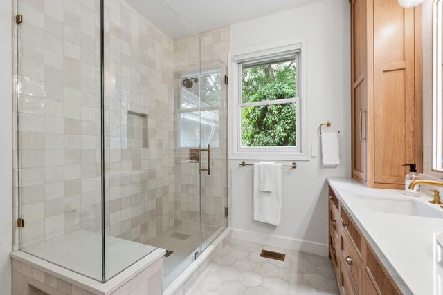 8315 Horseshoe Bar Rd, Loomis, CA 95650