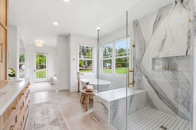 8315 Horseshoe Bar Rd, Loomis, CA 95650