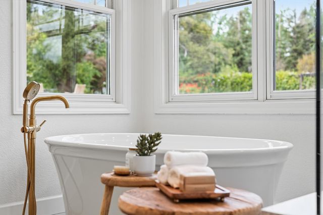 8315 Horseshoe Bar Rd, Loomis, CA 95650