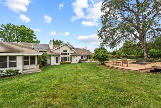 8315 Horseshoe Bar Rd, Loomis, CA 95650