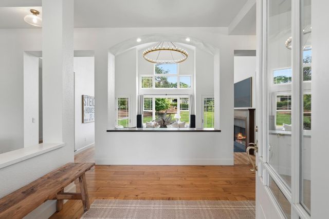 8315 Horseshoe Bar Rd, Loomis, CA 95650