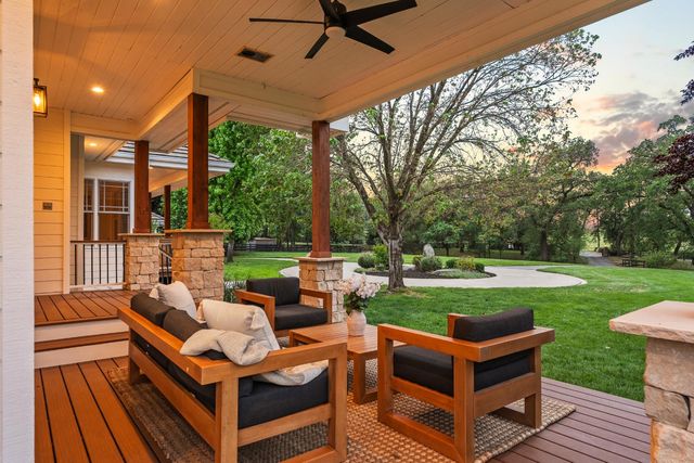 8315 Horseshoe Bar Rd, Loomis, CA 95650