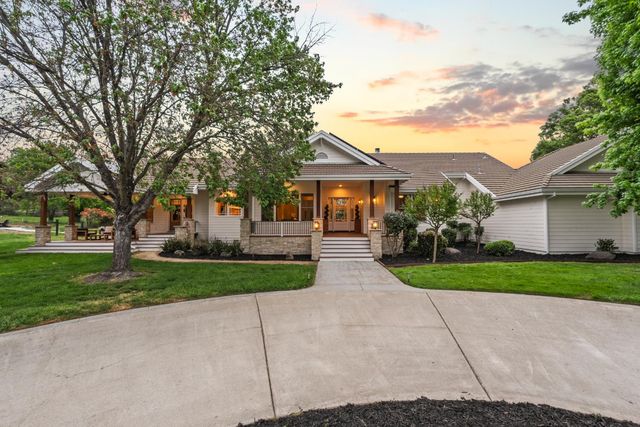 8315 Horseshoe Bar Rd, Loomis, CA 95650