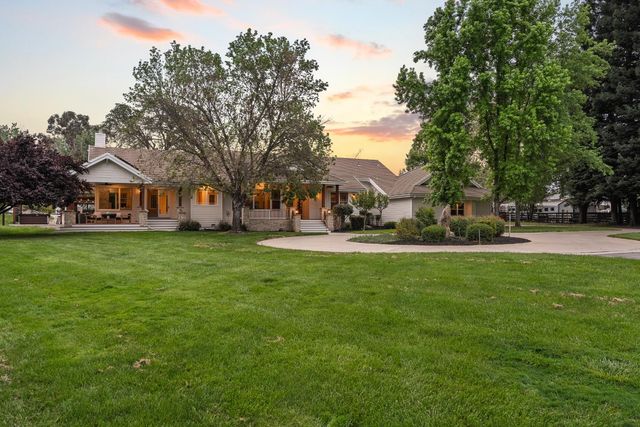 8315 Horseshoe Bar Rd, Loomis, CA 95650