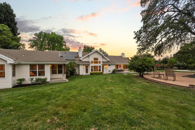 8315 Horseshoe Bar Rd, Loomis, CA 95650