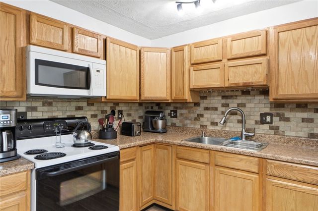 907 Marcia Drive, Trenton, OH 45067