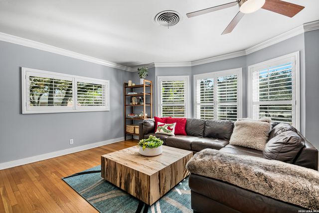 203 LARAMIE DR, San Antonio, TX 78209