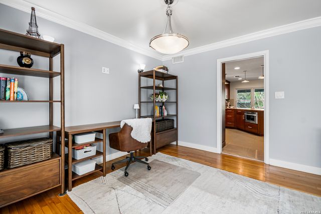 203 LARAMIE DR, San Antonio, TX 78209