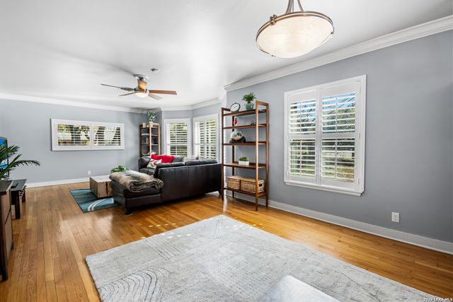 203 LARAMIE DR, San Antonio, TX 78209