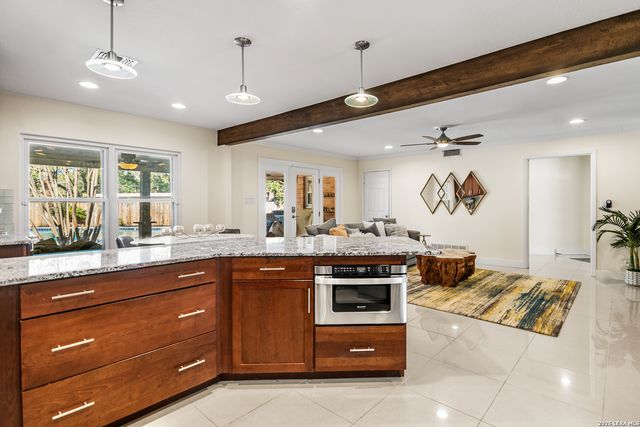 203 LARAMIE DR, San Antonio, TX 78209