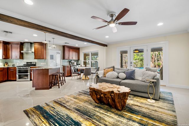 203 LARAMIE DR, San Antonio, TX 78209