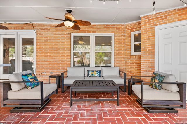 203 LARAMIE DR, San Antonio, TX 78209