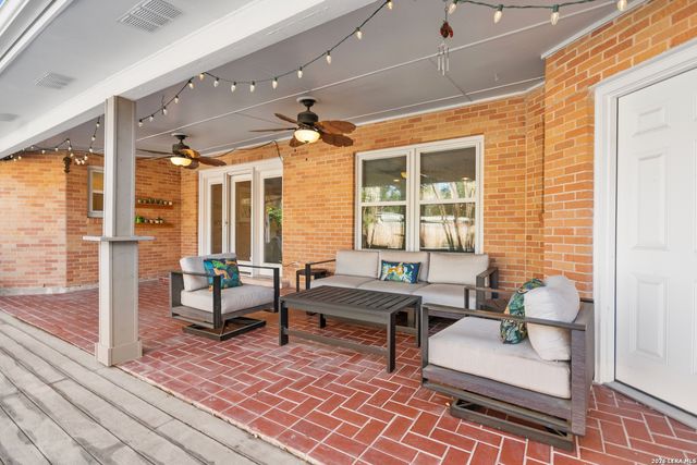 203 LARAMIE DR, San Antonio, TX 78209