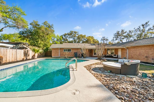 203 LARAMIE DR, San Antonio, TX 78209