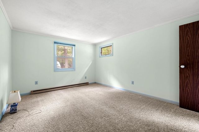 12 Woodcrest Drive, Hudson, NH 03051