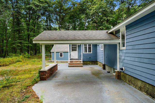 12 Woodcrest Drive, Hudson, NH 03051