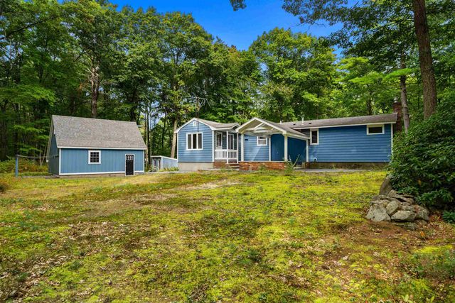12 Woodcrest Drive, Hudson, NH 03051