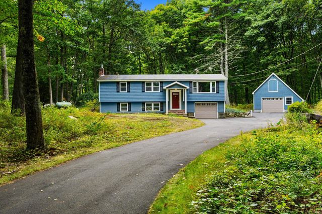 12 Woodcrest Drive, Hudson, NH 03051