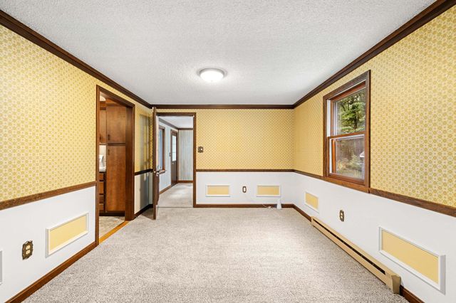 12 Woodcrest Drive, Hudson, NH 03051