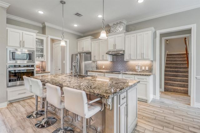 2111 Geronimo Lane, Rosenberg, TX 77471