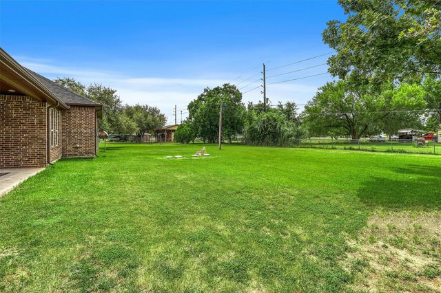 2111 Geronimo Lane, Rosenberg, TX 77471