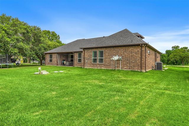 2111 Geronimo Lane, Rosenberg, TX 77471