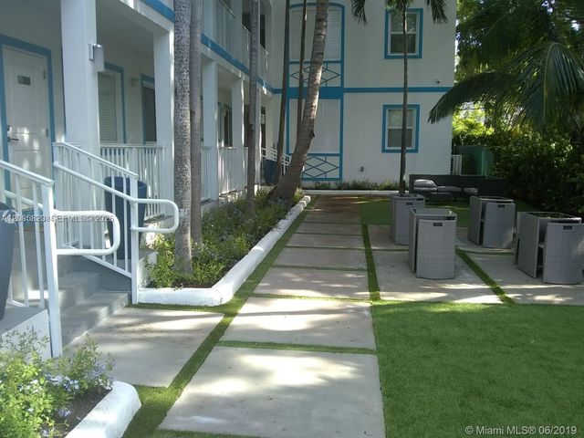 245 NE 33rd St 104, Miami, FL 33137