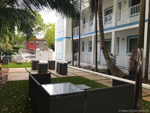 245 NE 33rd St 104, Miami, FL 33137