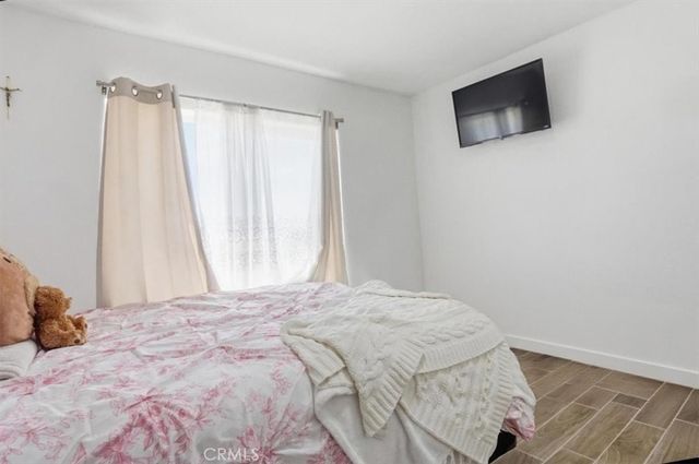 12601 Nandina, Phelan, CA 92371