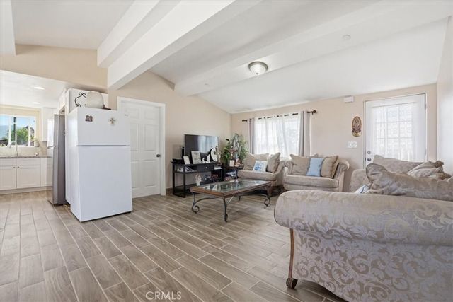 12601 Nandina, Phelan, CA 92371