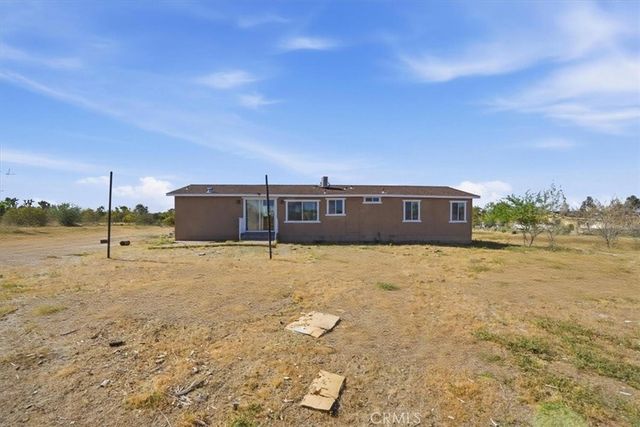 12601 Nandina, Phelan, CA 92371