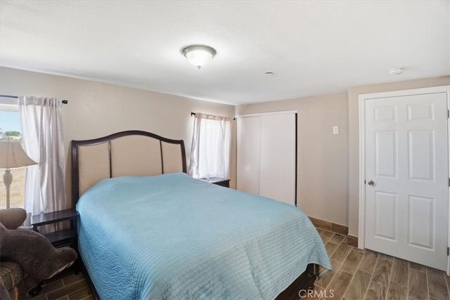 12601 Nandina, Phelan, CA 92371