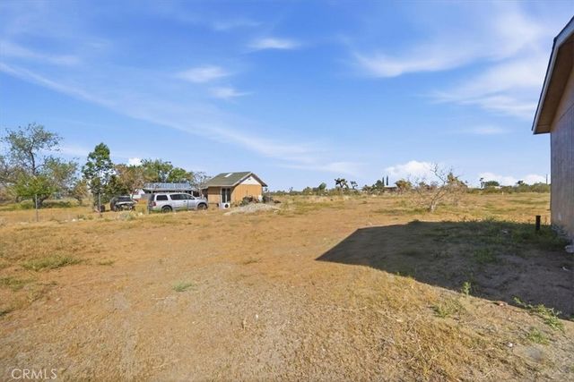 12601 Nandina, Phelan, CA 92371