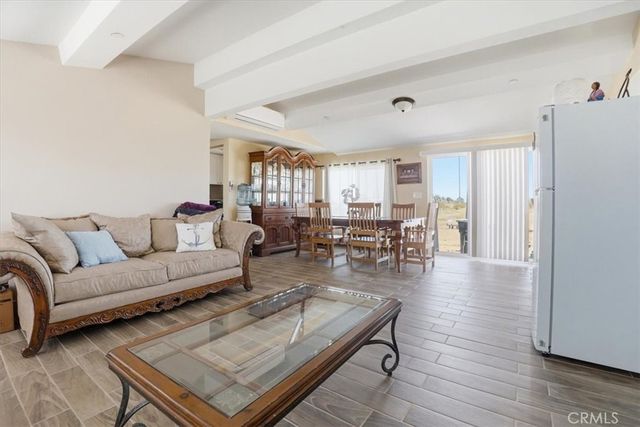 12601 Nandina, Phelan, CA 92371