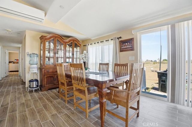 12601 Nandina, Phelan, CA 92371