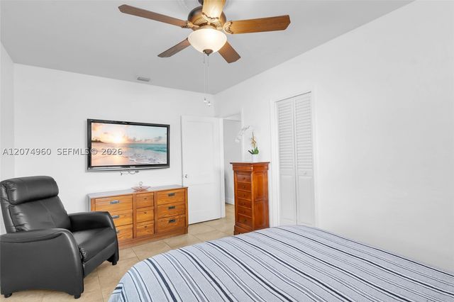 6387 SW 42nd St, South Miami, FL 33155