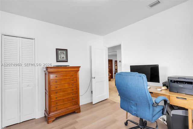 6387 SW 42nd St, South Miami, FL 33155