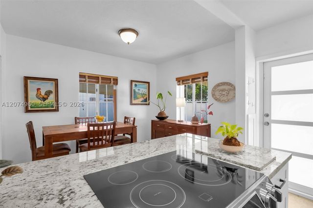 6387 SW 42nd St, South Miami, FL 33155