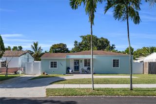 6387 SW 42nd St, South Miami, FL 33155