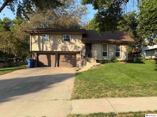 7606 Emiline, La Vista, NE 68128