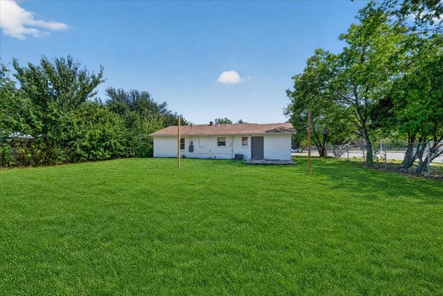 2335 Loyce Drive, Mesquite, TX 75149