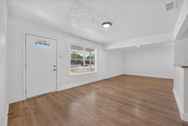 2335 Loyce Drive, Mesquite, TX 75149